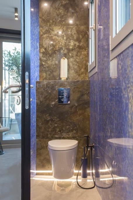 Luxury Acropolis View Apartment-Living Stone Black Pearl Афины Экстерьер фото