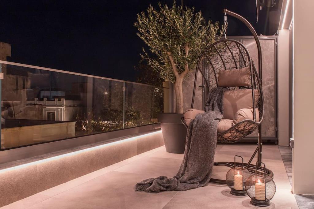 Luxury Acropolis View Apartment-Living Stone Black Pearl Афины Экстерьер фото