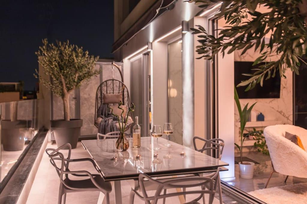 Luxury Acropolis View Apartment-Living Stone Black Pearl Афины Экстерьер фото